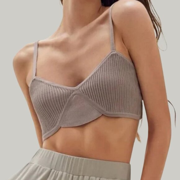 Princess Polly Tops - LIKE NEW Ribbed Crop Top